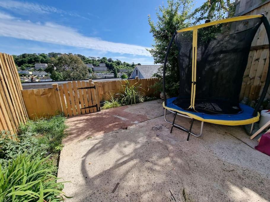 Cheerful 3 Bedroom With Garden! Holiday home Torquay